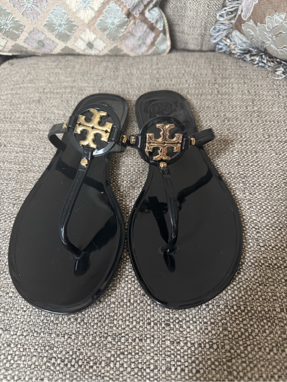 Tory Burch Black Patent Mini Miller Logo Thong Sandals with Gold Emblem